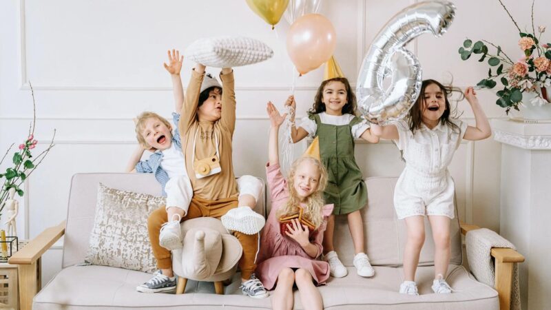 Entertaining Children CWBiancaParenting Guide: Creative Ways to Keep Kids Engaged and Happy