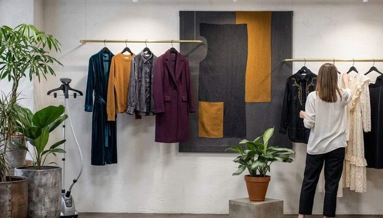 How to Build a Sustainable Capsule Wardrobe That Actually Looks Luxury